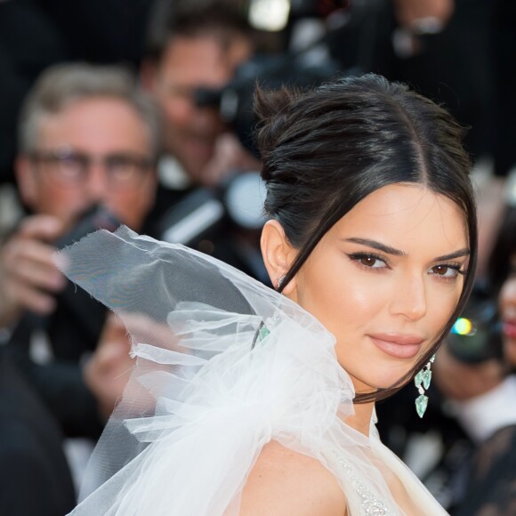 Kendall Jenner sur le tapis rouge de 'Girls Of The Sun (Les Filles Du Soleil)' au Festival de Cannes, le 12 mai 2018.