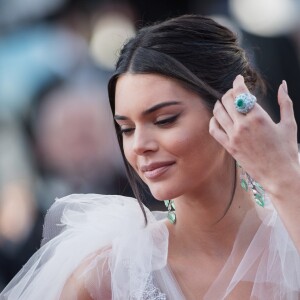 Kendall Jenner (robe Schiaparelli, bijoux Chopard) - Montée des marches du film " Les Filles du Soleil " lors du 71ème Festival International du Film de Cannes. Le 12 mai 2018 © Borde-Jacovides-Moreau/Bestimage