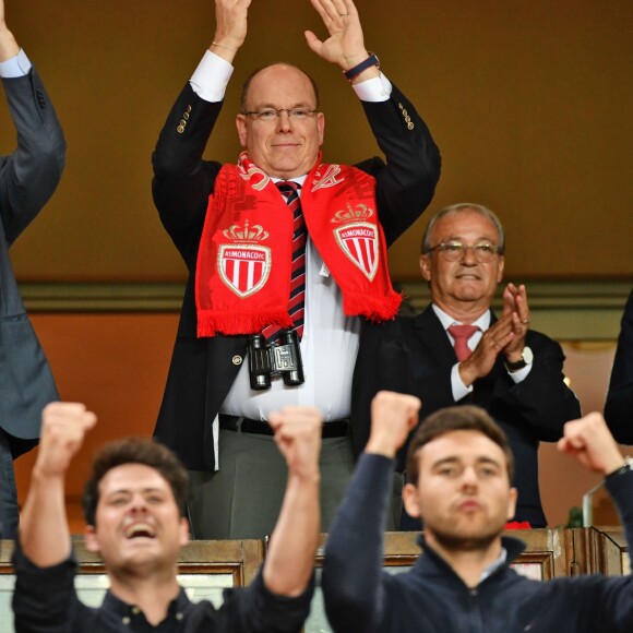 La princesse Stéphanie de Monaco a assisté avec son fils Louis Ducruet et son frère le prince Albert II de Monaco au match de Ligue 1 entre l'AS Monaco et l'AS Saint-Etienne le 12 mai 2018 au stade Louis-II, qui a vu les Monégasques s'imposer 1 à 0 grâce à un but dans les arrêts de jeu. © Bruno Bebert/Bestimage