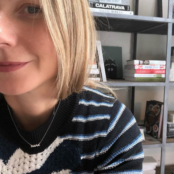 Ce 13 mai 2018, Gwyneth Paltrow a célébré la fête des mères sur Instagram avec une photo souvenir de sa grossesse.