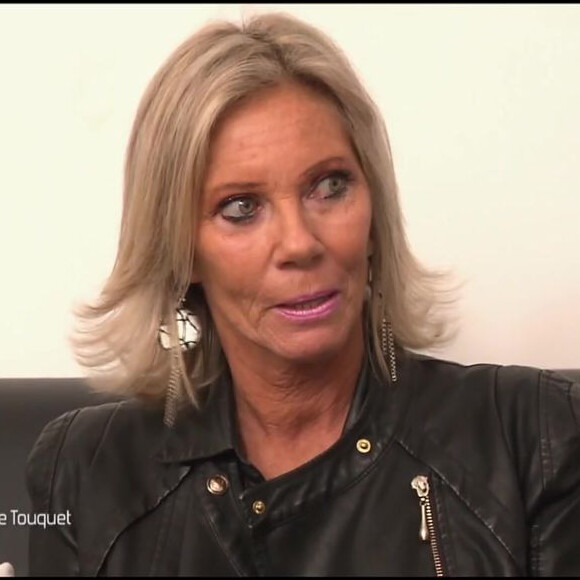 Anne-Catherine, le sosie non-officiel de Brigitte Macron dans "Un dîner presque parfait" sur W9 le 14 mai 2018.