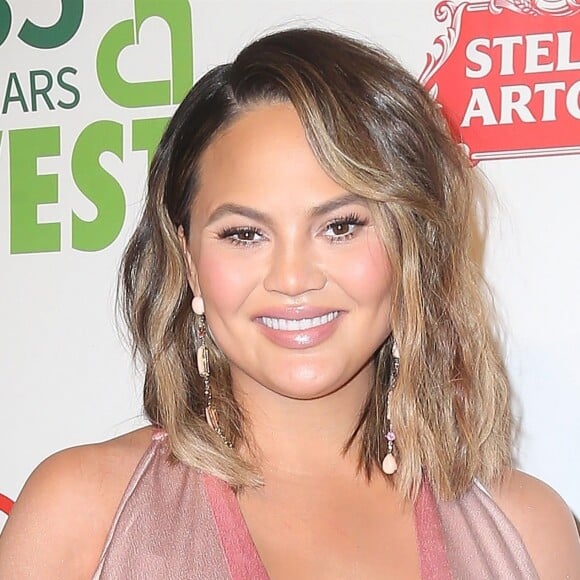 Chrissy Teigen enceinte au 35ème gala annuel City Harvest à New York, le 24 avril 2018