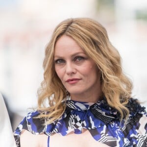 Vanessa Paradis - Photocall du film "Un couteau dans le coeur" lors du 71ème Festival International du Film de Cannes le 18 mai 2018. Moreau-Jacovides-Borde/Bestimage