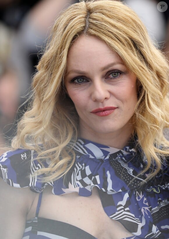 Vanessa Paradis - Photocall du film "Un couteau dans le coeur" lors du 71ème Festival International du Film de Cannes le 18 mai 2018. Moreau-Jacovides-Borde/Bestimage
