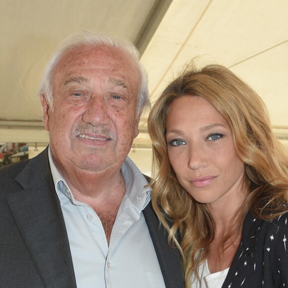 Exclusif - Marcel Campion et Laura Smet - Soirée de clôture pour la fermeture de la Grande Roue de la place de la Concorde et remise d'un chèque de 90 000 euros pour l'Institut Rafaël ( Institut soutenu par J.Hallyday) à Paris le 18 mai 2018 © Guirec Coadic / Philippe Baldini / Bestimage