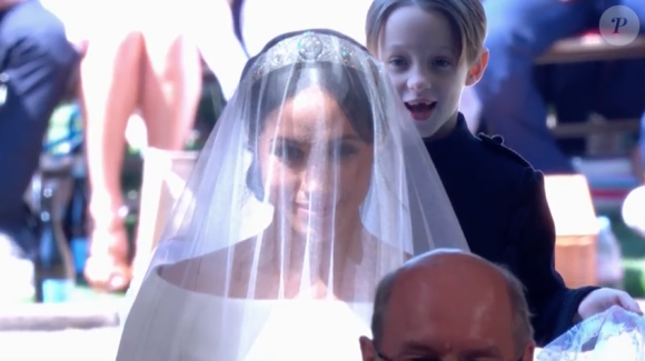 Meghan Markle est apparue dans sa robe de mariée signée Clare Waight Keller pour Givenchy le 19 mai 2018 à Windsor pour son mariage avec le prince Harry.