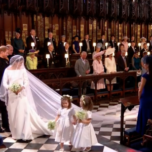 Meghan Markle est apparue dans sa robe signée Clare Waight Keller pour Givenchy le 19 mai 2018 à Windsor pour son mariage avec le prince Harry.
