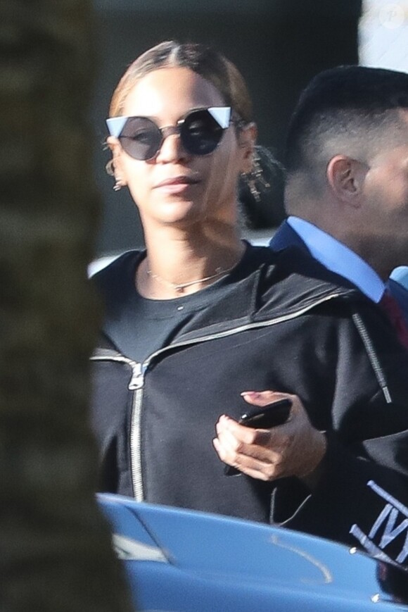 Exclusif - Beyonce est allée acheter des cupcakes à emporter à la sortie de son cours de soul cycle à West Hollywood, le 22 janvier 2018