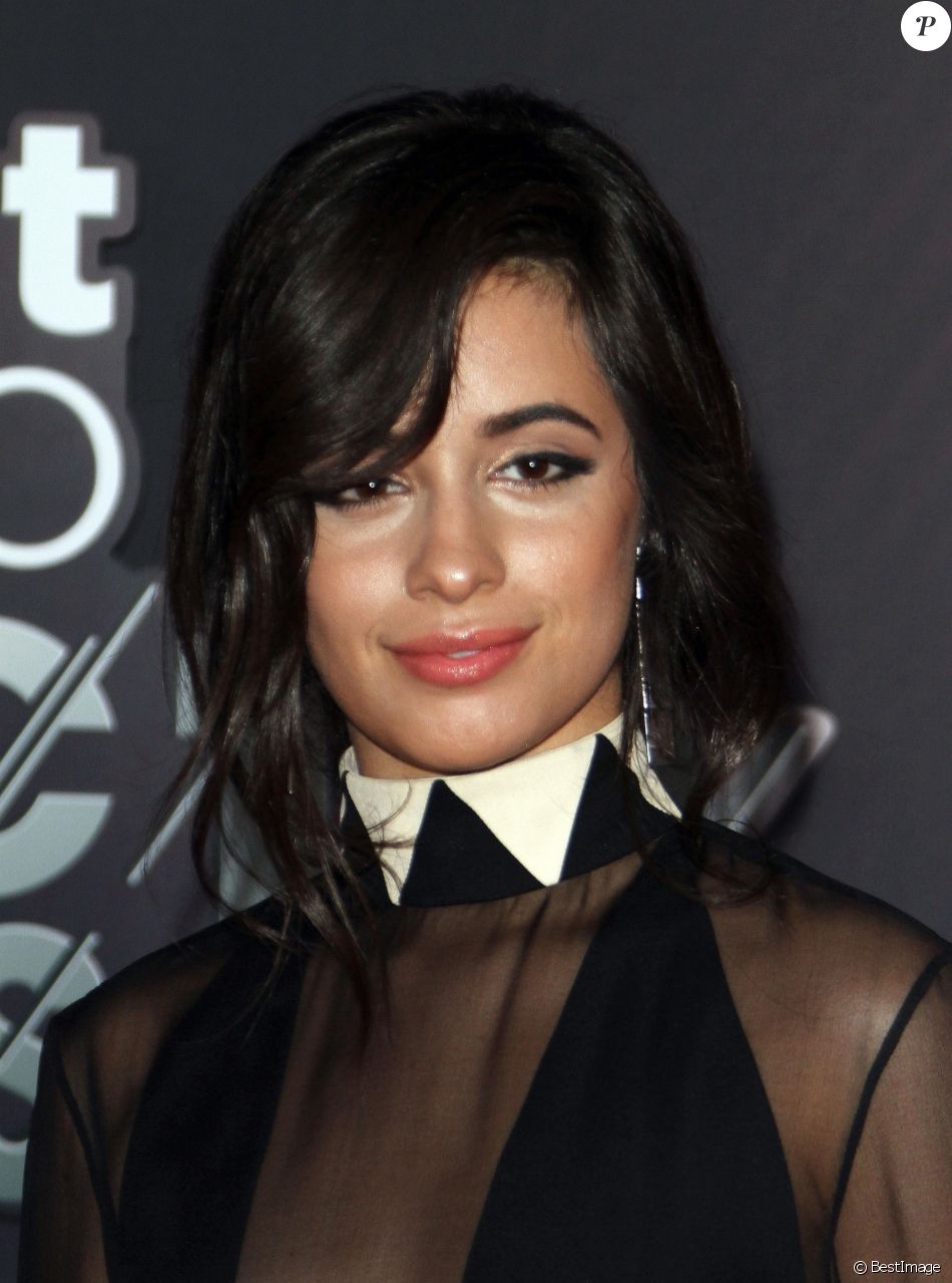 Camila Cabello à la soirée iHeartRadio Music Awards à The Forum à