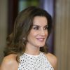 La reine Letizia d'Espagne, en robe Carolina Herrera, a été reçue par le président Danilo Medina et sa femme Candida Montilla au palais présidentiel à Saint-Domingue en République dominicaine le 21 mai 2018 dans le cadre de sa mission dans le cadre de la coopération internationale espagnole.