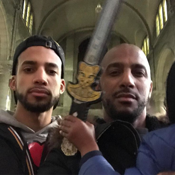 Stomy Bugsy avec ses fils, Bilal et Lat Dior sur Instagram.