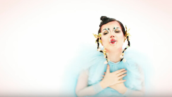 Björk - Blissing Me - novembre 2017.