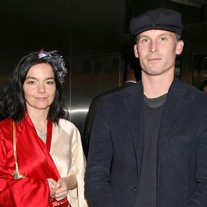 Björk et Matthew Barney à la première de "Drawing Restraint 9" au MOMA à New York, le 27 mars 2006.
