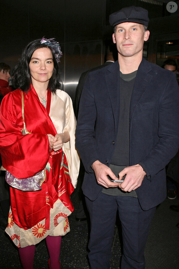 Björk et Matthew Barney à la première de "Drawing Restraint 9" au MOMA à New York, le 27 mars 2006.