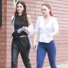 Exclusif - Lily-Rose Depp est allée faire du shopping et manger des glaces avec une amie à Los Feliz, le 21 mai 2018