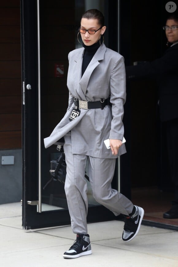 Bella Hadid se rend au défilé de mode de Alexander Wang à New York. Le 3 juin 2018.