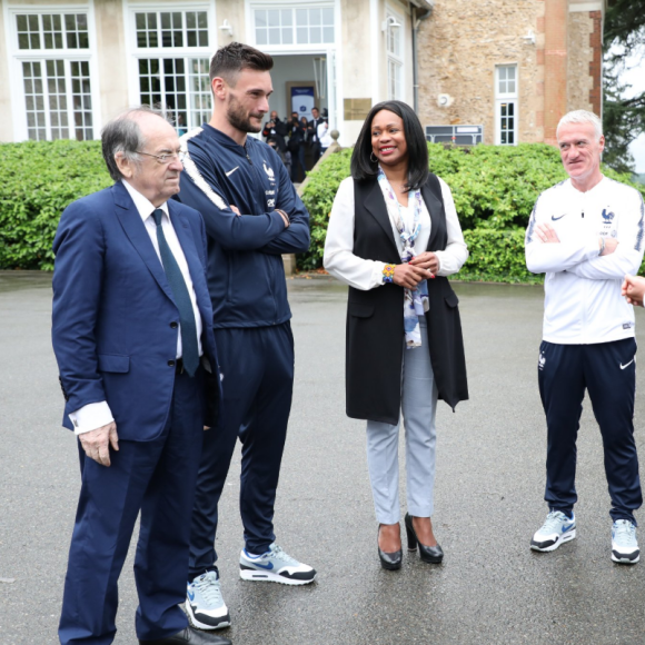 Emmanuel Macron et son épouse ont rencontré l'équipe de France de football ce 5 juin 2018, à Clairefontaine.