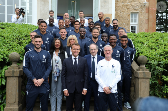 Emmanuel Macron et son épouse ont rencontré l'équipe de France de football ce 5 juin 2018, à Clairefontaine.
