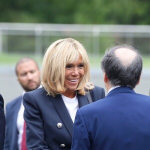 Le président Emmanuel Macron, sa femme Brigitte, Noël Le Graët, président de la fédération française de football - Le président et son épouse rencontrent les joueurs de l'équipe de France de football qui participeront à la coupe du monde au centre de Clairefontaine le 5 juin 2018.