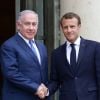 Le président Emmanuel Macron reçoit le premier ministre d'Israël Benjamin Netanyahu au palais de l'Elysée à Paris le 5 juin 2018.