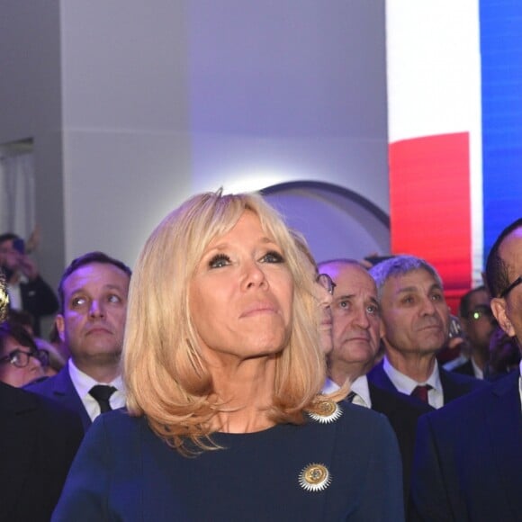 Le président de la République française Emmanuel Macron et sa femme la Première Dame Brigitte Macron (Trogneux) lors de l'inauguration de l'exposition Israel@Lights à Paris, France, le 5 juin 2018. © Erez Lichtfeld/Bestimage