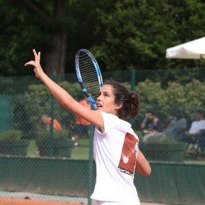 Exclusif - Clemence Castel - 26ème édition du Trophée des personnalités en marge des Internationaux de Tennis de Roland Garros à Paris, Frnce, le 8 juin 2018. La 26ème édition du trophée des personnalités rassemblera de nombreuses célébrités qui viendront partager un moment convivial et solidaire autour de leur passion pour le tennis. Cette année, le trophée innove en invitant les personnalités à venir mesurer leur vitesse de balle pour la bonne cause. Pour la première fois, grâce au soutien de Engie et Babolat, chaque kilomètre heure sera converti en euro. 1 km/h = 1 euro. Le montant additionné sera remis par les vainqueurs aux associations "Premier de Cordée" et "Sourire à la vie". De plus, Engie remettra chaque jour un chèque à une association qui oeuvre pour l'accès au sport : "Princesse Margot" parrainée par K.Adams, "Innocence en danger" représentée par N.Baye, "Autour des williams" soutenue par O.Meunier et "Autiste sans frontières" avec L.Delahousse. © Denis Guignebourg/Bestimage  ( No Web No Blog pour la Belgique et la Suisse)08/06/2018 - Paris