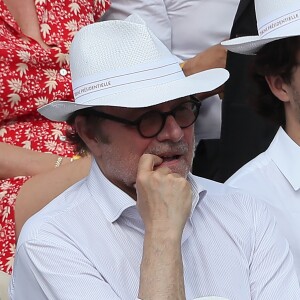 Guillaume Durand - People dans les tribunes des Internationaux de France de Tennis de Roland Garros à Paris. Le 8 juin 2018 © Cyril Moreau / Bestimage