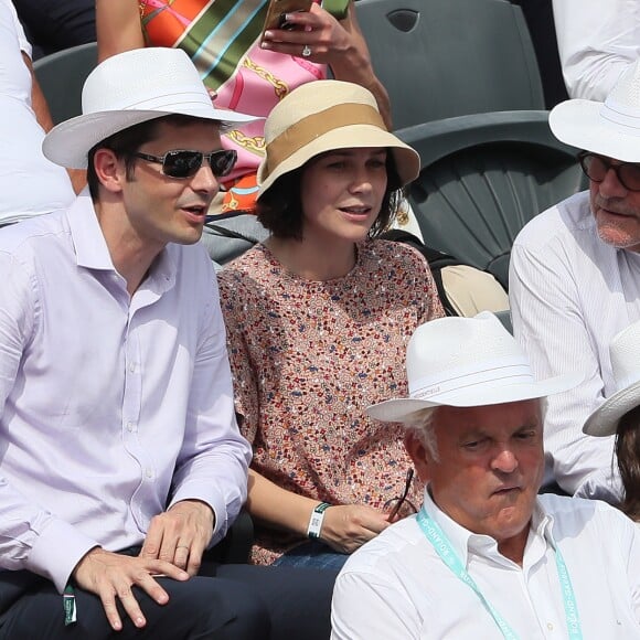 Nathalie Péchalat et Guillaume Durand - People dans les tribunes des Internationaux de France de Tennis de Roland Garros à Paris. Le 8 juin 2018 © Cyril Moreau / Bestimage