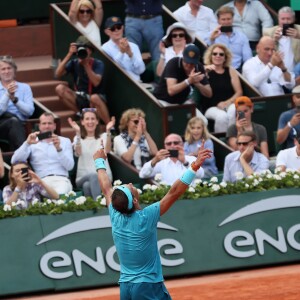 Rafael Nadal gagne son onzième titre au tournoi de Roland-Garros face à Dominique Thiem à Paris, le 10 juin 2018. © Jacovides/Moreau/Bestimage