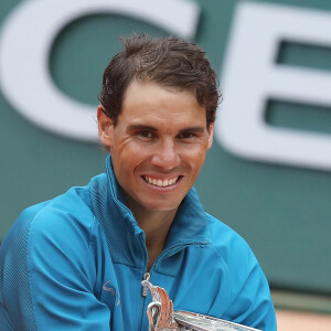 Rafael Nadal gagne son onzième titre au tournoi de Roland-Garros face à Dominique Thiem à Paris, le 10 juin 2018. © Jacovides/Moreau/Bestimage