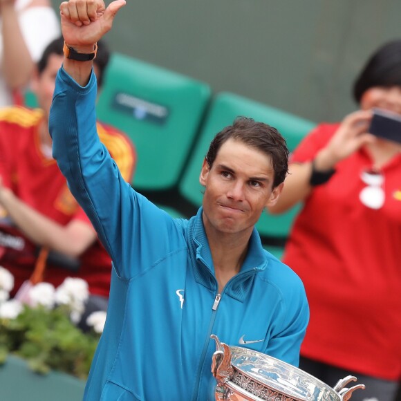 Rafael Nadal gagne son onzième titre au tournoi de Roland-Garros face à Dominique Thiem à Paris, le 10 juin 2018. © Jacovides/Moreau/Bestimage