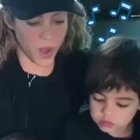 Shakira à Paris avec ses deux fils : Vidéo en famille sur fond de "Marseillaise"