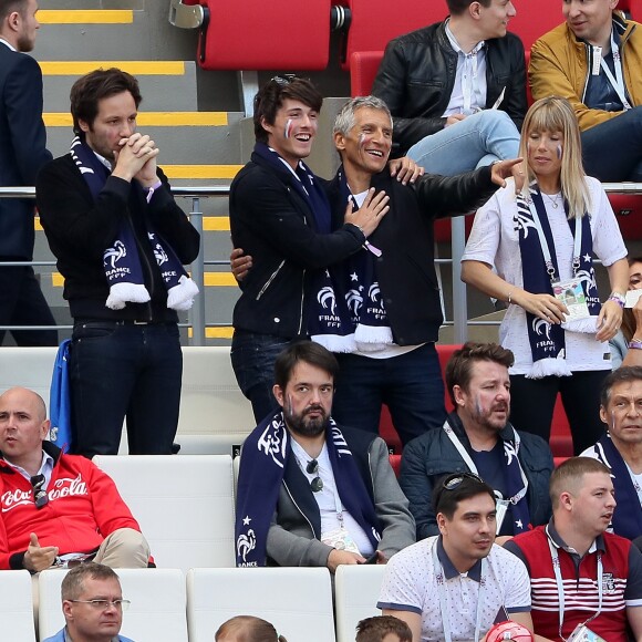Le chanteur Vianney (Vianney Bureau), Nagui, sa femme Mélanie Page, Jean-François Piège, Bruno Guillon - Célébrités dans les tribunes lors du match de coupe de monde de la France contre l'Australie au stade Kazan Arena à Kazan, Russie, le 16 juin 2018.