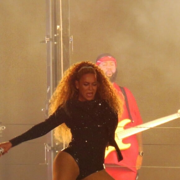 Beyonce et Jay Z en concert à Cardiff pour leur tournée "On the Run Tour II" le 6 juin 2018.