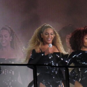 Beyonce et Jay Z en concert à Cardiff pour leur tournée "On the Run Tour II" le 6 juin 2018.
