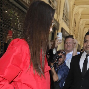 Bella Hadid - Arrivées au défilé homme printemps-été 2019 Louis Vuitton, signé Virgil Abloh, au Palais-Royal à Paris, le 21 juin 2018. © CVS / Veeren / Bestimage