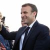 Le président Emmanuel Macron rencontre les acteurs de la pêche à la criée du Guilvinec le 21 juin 2018. © Stéphane Lemouton / Bestimage