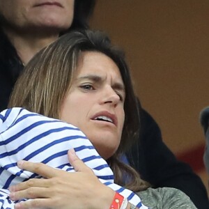 Amélie Mauresmo et son fils Aaron Mauresmo lors du match du quart de finale de l'UEFA Euro 2016 France-Islande au Stade de France à Saint-Denis, France le 3 juillet 2016. © Cyril Moreau/Bestimage