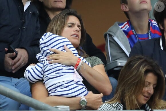 Amélie Mauresmo et son fils Aaron Mauresmo lors du match du quart de finale de l'UEFA Euro 2016 France-Islande au Stade de France à Saint-Denis, France le 3 juillet 2016. © Cyril Moreau/Bestimage