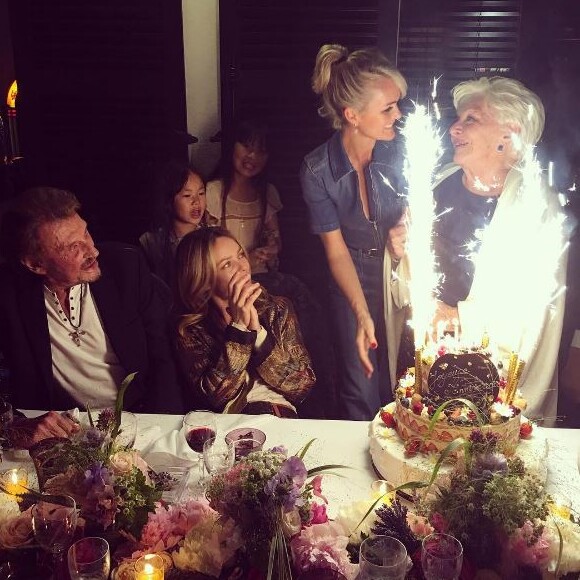 Line Renaud fête son anniversaire avec ses amis stars, le 5 juillet 2016