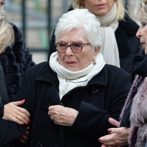 Laurence Piquet et Line Renaud - Sorties de l'église de la Madeleine après les obsèques de Johnny Hallyday à Paris le 9 décembre 2017. © Veeren / Bestimage