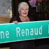 Line Renaud a dévoilé une plaque de rue portant son nom à Las Vegas, Line Renaud Rd. Le 28 septembre 2017 © Chris Delmas / Bestimage