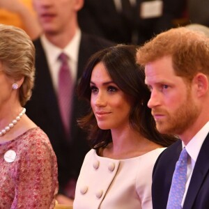 Le prince Harry, duc de Sussex, et Meghan Markle, duchesse de Sussex, au palais de Buckingham à Londres le 26 juin 2018 pour la réception des Queen's Young Leaders Awards.