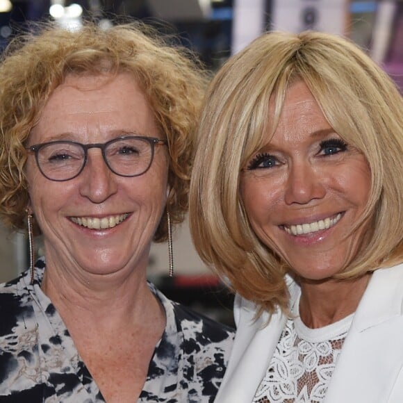 Muriel Pénicaud, ministre du Travail et la Première Dame Brigitte Macron (Trogneux) - La Première Dame française assiste au lancement de la fondation Femmes@Numérique pour rééquilibrer la répartition hommes-femmes dans les entreprises des nouvelles technologies à la cité des sciences et de l'industrie à Paris, France, le 27 juin 2018. La Première Dame est venue à la réception et a rencontré plusieurs associations dont elle a salué les "belles initiatives". © Giancarlo Gorassini/Bestimage