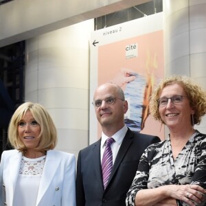 Mounir Mahjoubi, secrétaire d'Etat, chargé du Numérique, la Première Dame Brigitte Macron (Trogneux), Jean-Michel Blanquer, ministre de l'Education Nationale, Muriel Pénicaud, ministre du Travail et Marlène Schiappa, secrétaire d'Etat, chargée de l'Egalité des femmes et des hommes - La Première Dame française assiste au lancement de la fondation Femmes@Numérique pour rééquilibrer la répartition hommes-femmes dans les entreprises des nouvelles technologies à la cité des sciences et de l'industrie à Paris, France, le 27 juin 2018. La Première Dame est venue à la réception et a rencontré plusieurs associations dont elle a salué les "belles initiatives". © Giancarlo Gorassini/Bestimage