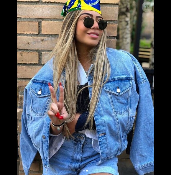 Rafaella, la soeur de Neymar, à Moscou pour la Coupe du monde en Russie. Elle s'est déboitée l'épaule. Instagram, juin 2018.