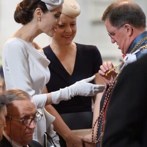 Angelina Jolie a assisté à la messe en l'honneur du 200ème anniversaire de l'Ordre de Saint-Michel et Saint-Georges à la cathédrale Saint Paul de Londres, le 28 juin 2018.