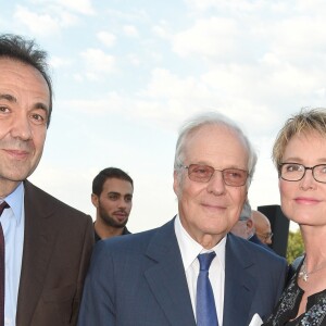 David de Rothschild entre Claude Chirac et son mari Frédéric Salat-Baroux - Soirée du 90e anniversaire de Line Renaud sur le bateau Potel & Chabot "Pavillon Seine" à Paris le 2 juillet 2018. © Coadic Guirec/Bestimage