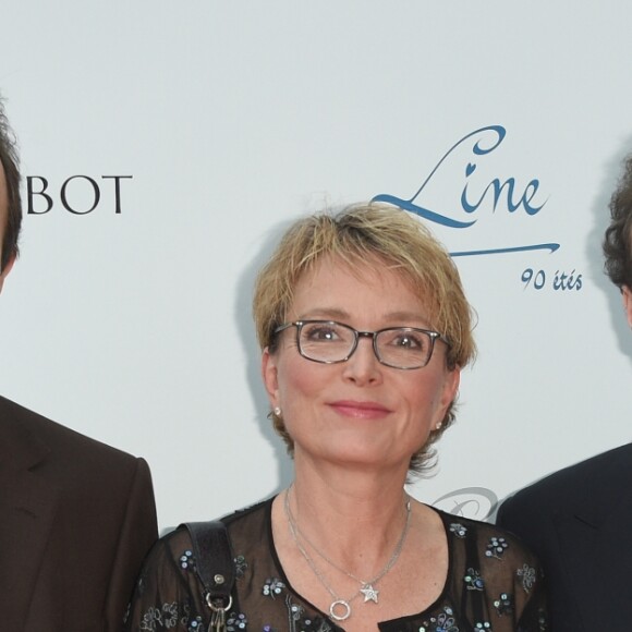 Claude Chirac entre son mari Frédéric Salat-Baroux et son fils Martin Rey-Chirac - Soirée du 90e anniversaire de Line Renaud sur le bateau Potel & Chabot "Pavillon Seine" à Paris le 2 juillet 2018. © Coadic Guirec/Bestimage