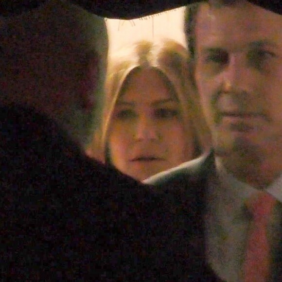 Jennifer Aniston et C. Cox sont allées diner avec des amis au restaurant Craig à West Hollywood, le 10 mai 2018